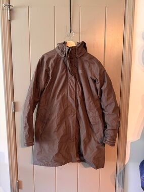 Jack Wolfskin Brown Hooded 3 in 1 winter jacket, versatile layers.